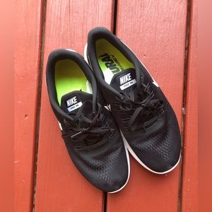 Nike women’s running shoes